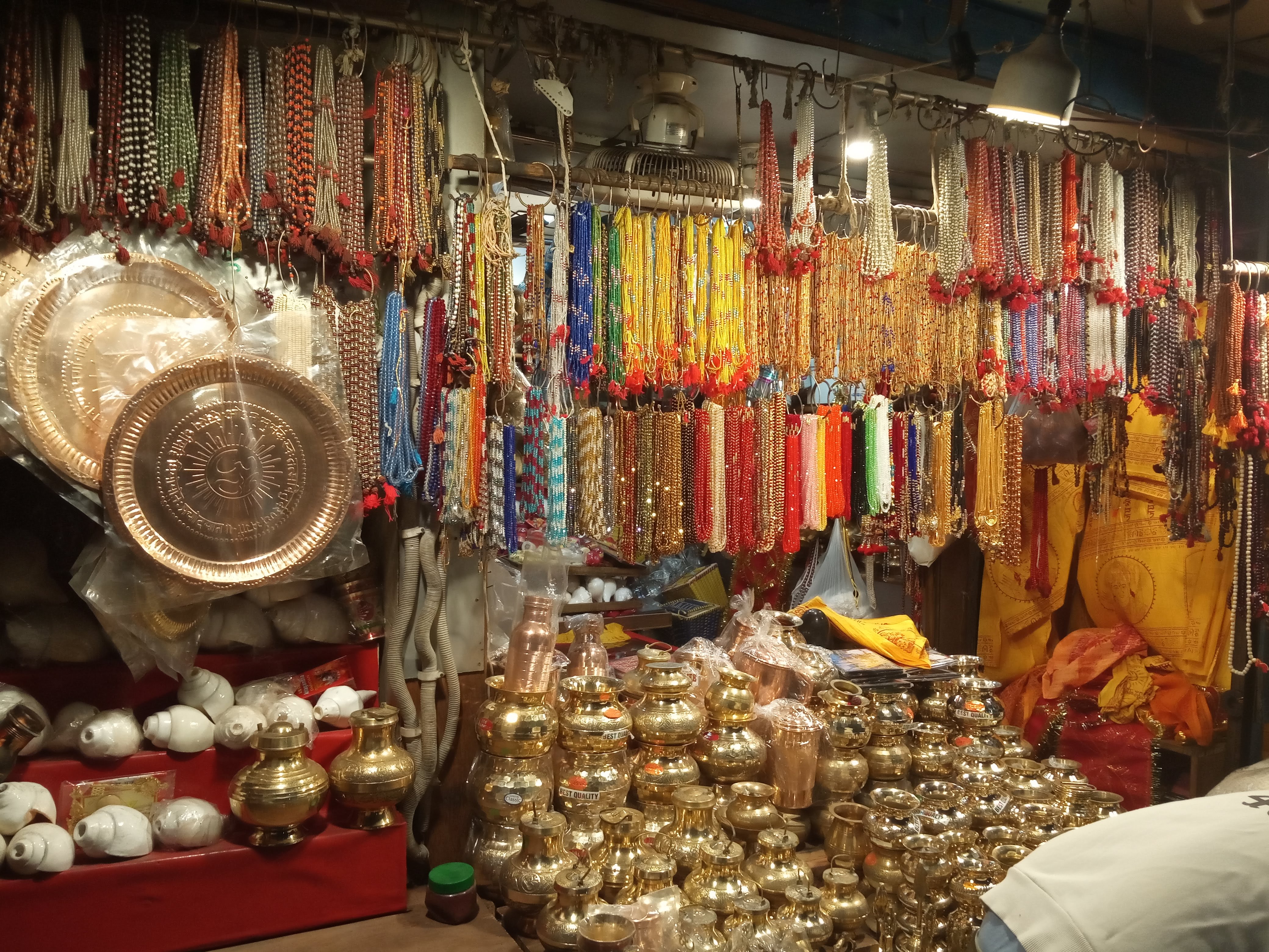 Delhi shops